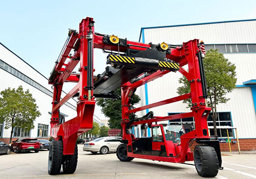 集裝箱跨運(yùn)車